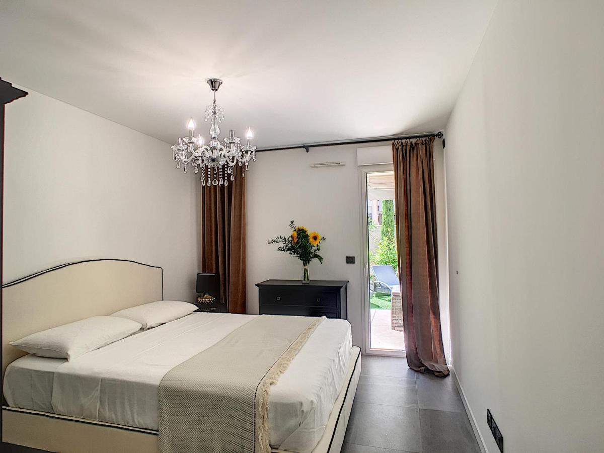 Palm Beach Apartment With A Pool In The Residence Cannes Ngoại thất bức ảnh