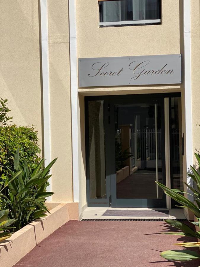 Palm Beach Apartment With A Pool In The Residence Cannes Ngoại thất bức ảnh