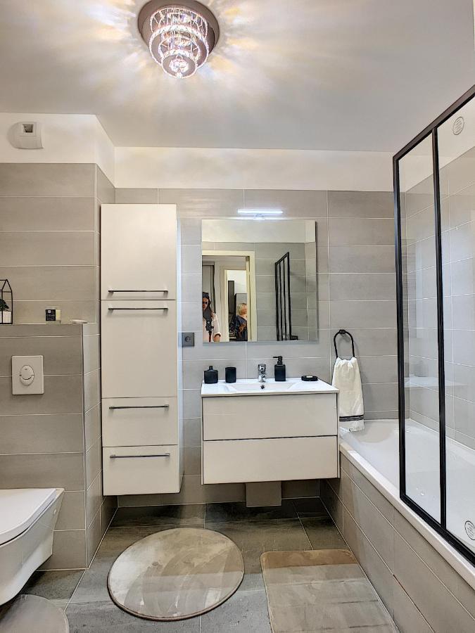 Palm Beach Apartment With A Pool In The Residence Cannes Ngoại thất bức ảnh