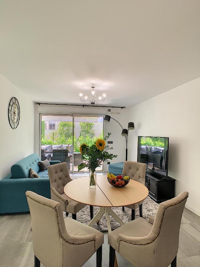 Palm Beach Apartment With A Pool In The Residence Cannes Ngoại thất bức ảnh